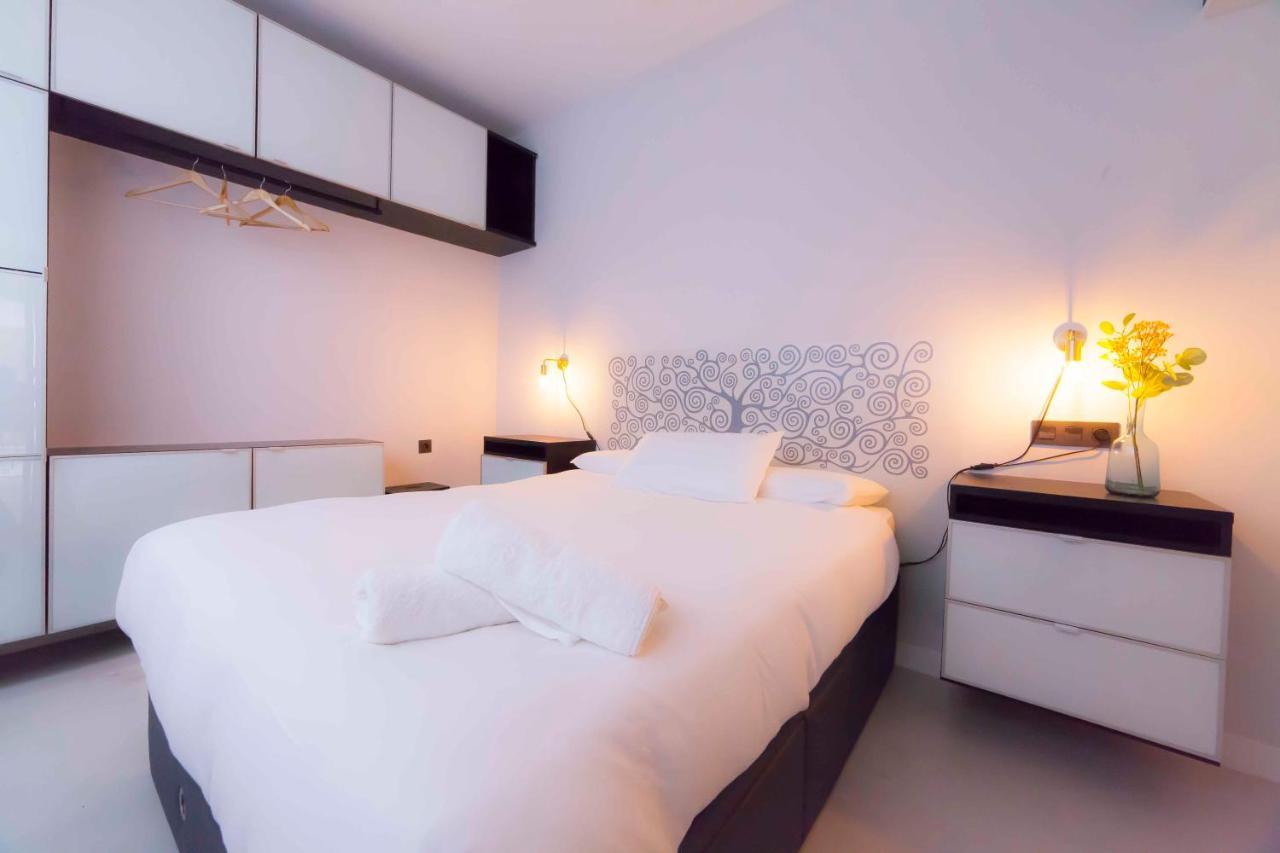 Modern Apartment In City Centre, Seville